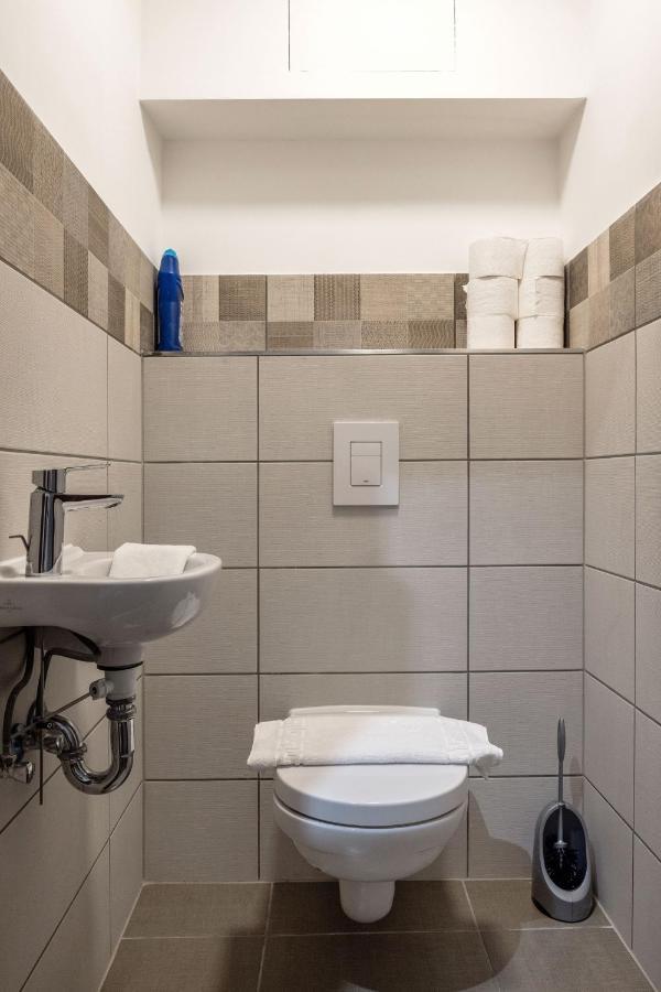 Walnut Tree Apartment Budapeszt Zewnętrze zdjęcie